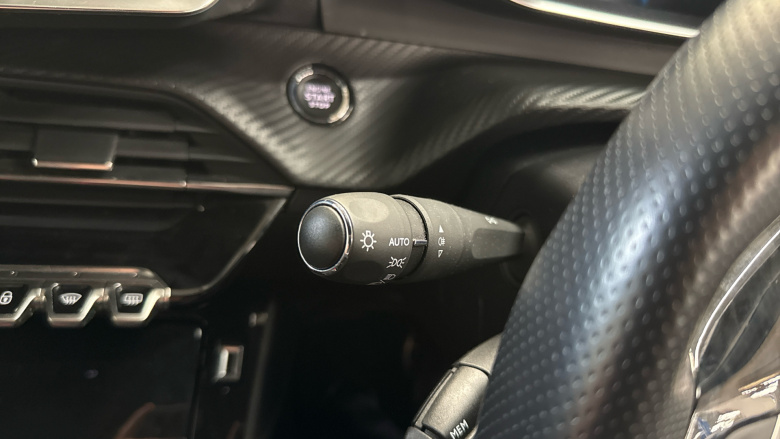 Peugeot 208 1.2 PureTech 100 GT Line 5dr Petrol Hatchback